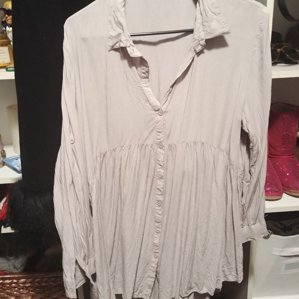 Babydoll style linen blend button down